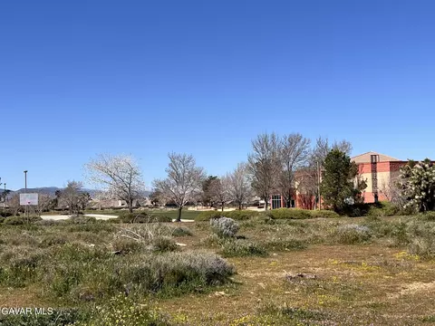 W Ave L8, Lancaster, CA 93534 photo 21