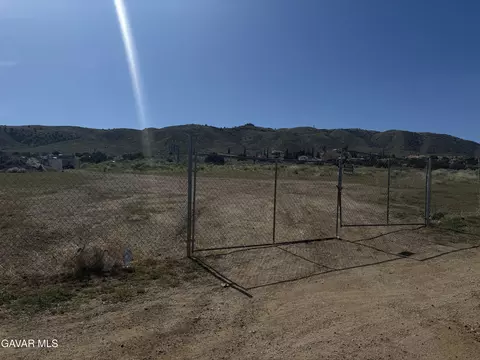 e vic barrel #14, Palmdale, CA 93550 photo 3