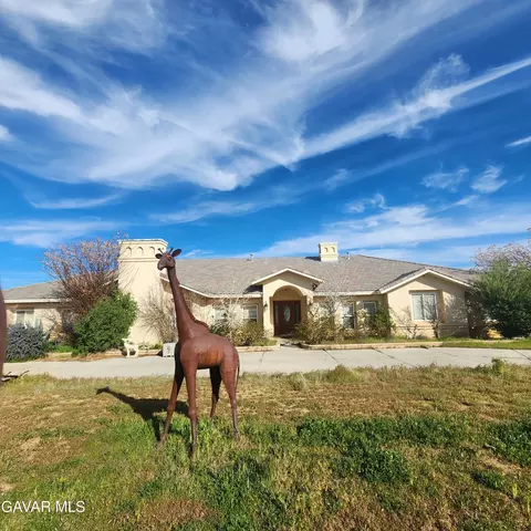 40744 27th St, Palmdale, CA 93551