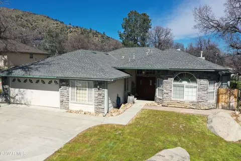 21421 Sunnybrook Dr, Tehachapi, CA 93561