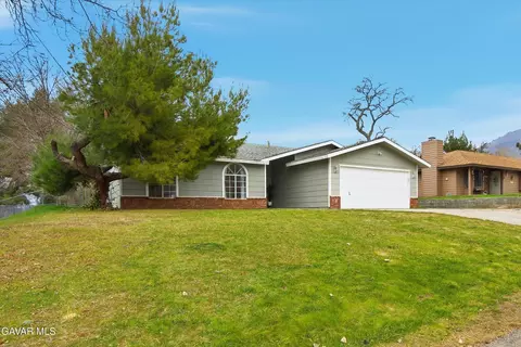 28151 Preakness Dr, Tehachapi, CA 93561 photo 1