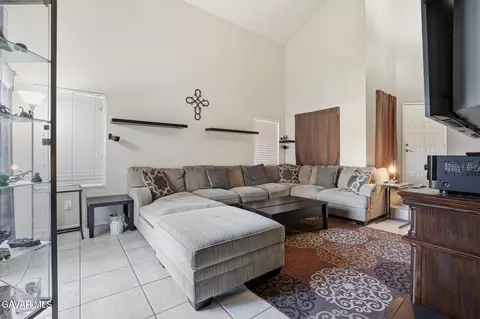 Living - 5517 Harmony Ln, Lancaster, CA 93536 photo 2 of 3