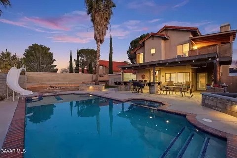 Exterior - 5517 Harmony Ln, Lancaster, CA 93536 photo 7 of 13