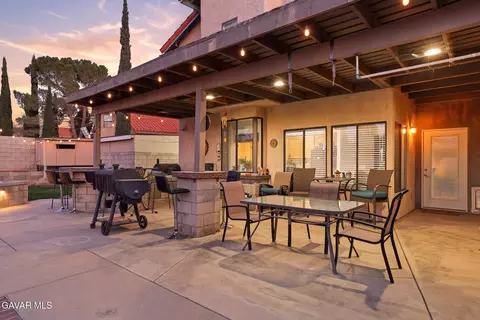 Other - 5517 Harmony Ln, Lancaster, CA 93536 photo 2 of 11