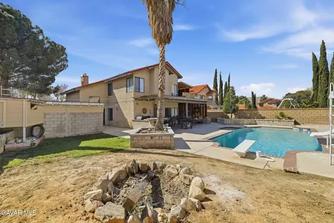 Exterior - 5517 Harmony Ln, Lancaster, CA 93536 photo 9 of 13