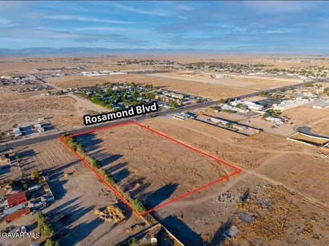 3611 West Rosamond Boulevard, Rosamond, CA 93560