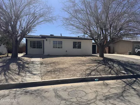 2024 Sweetbrier St, Palmdale, CA 93550