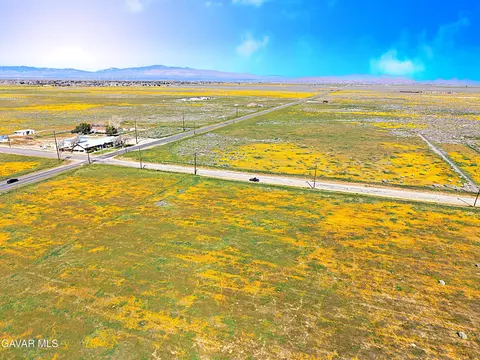 W Avenue G, Lancaster, CA 93536 photo 5