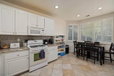 4536 Jade Ct, Lancaster, CA 93536 photo 11