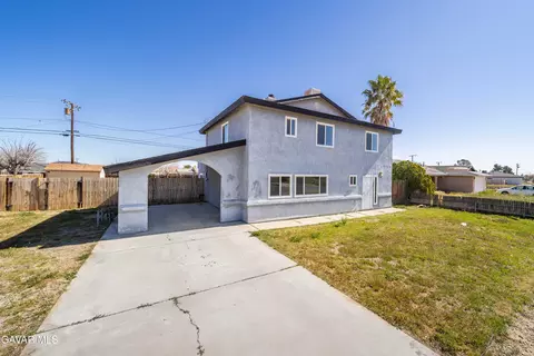 8711 Loop Blvd S, California City, CA 93505