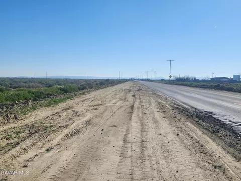 Ave H Vic 48 Ste, Lancaster, CA 93535 photo 2