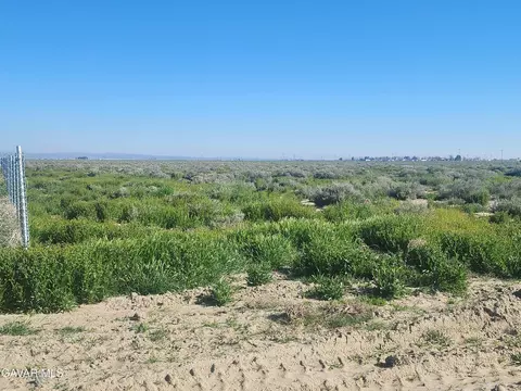 Ave H Vic 48 Ste, Lancaster, CA 93535