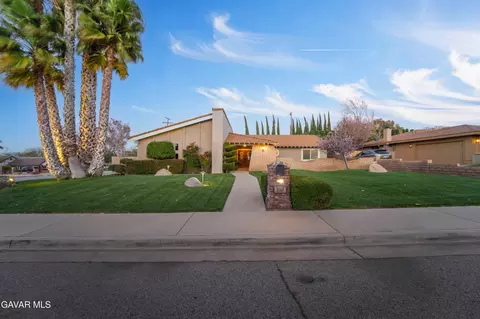41240 47th St W, Quartz Hill, CA 93536