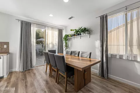 Dining - 1332 Cellini Ct, Tehachapi, CA 93561 photo 3 of 6