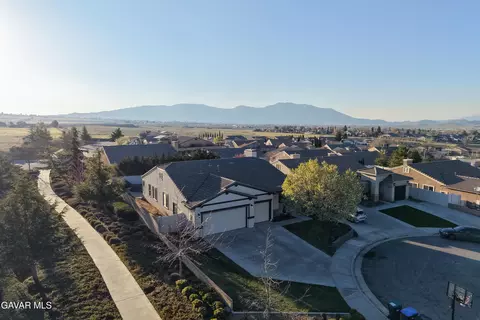 View/Area - 1332 Cellini Ct, Tehachapi, CA 93561 photo 4 of 4