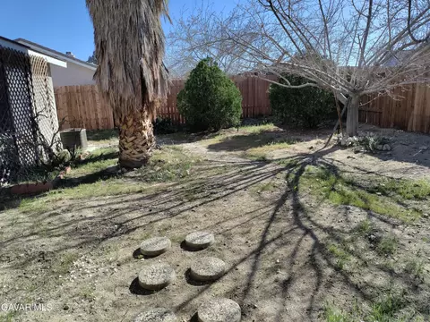 Exterior - 37759 67th St, Palmdale, CA 93552 photo 5 of 5