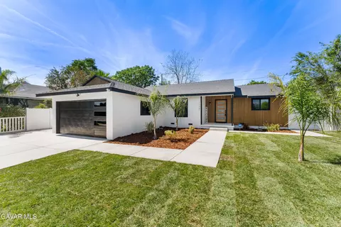 10951 Petit Ave, Granada Hills, CA 91344
