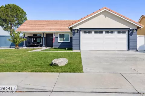 6041 Opal Ave, Palmdale, CA 93552