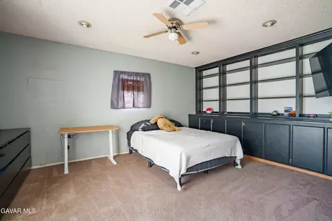 Bedroom - 1848 Trudgeon Ave, Lancaster, CA 93535 photo 3 of 4