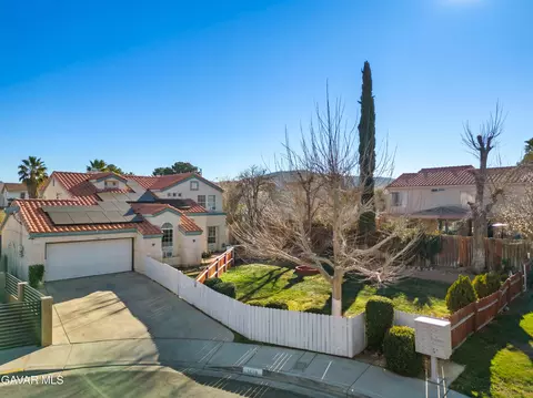 1618 Roseglen Pl, Palmdale, CA 93550