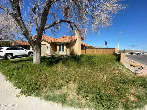 3217 E Avenue S1, Palmdale, CA 93550