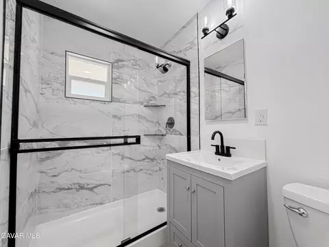 Bath - 44714 2nd St, Lancaster, CA 93535 photo 2 of 3