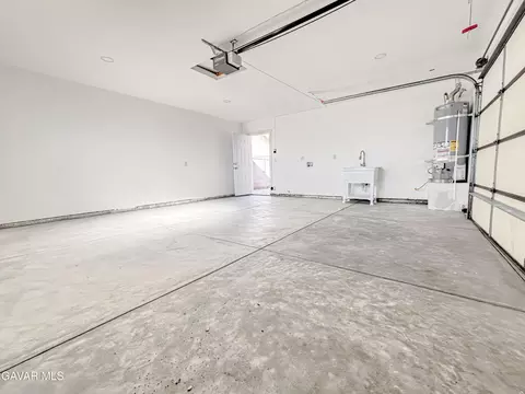 Other - 44714 2nd St, Lancaster, CA 93535 photo 2 of 3