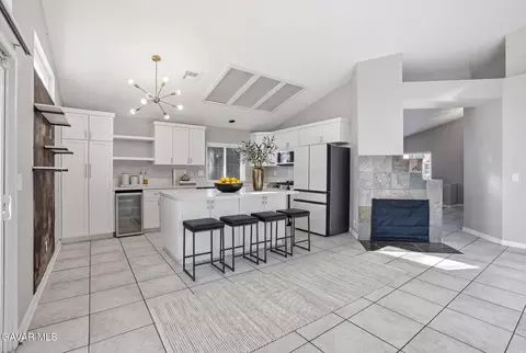 39724 Tesoro Ln, Palmdale, CA 93551