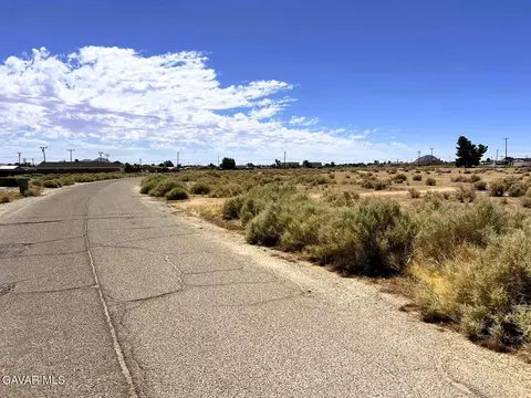 8536 Quezon Ave, California City, CA 93505