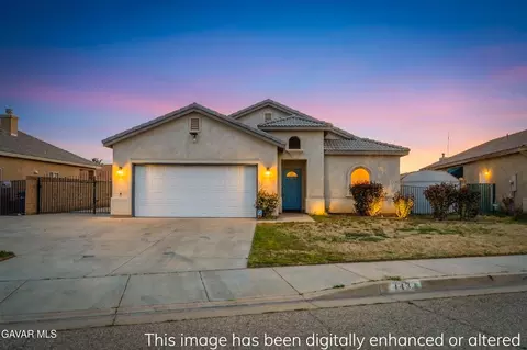 443 Corona Ct, Lancaster, CA 93535