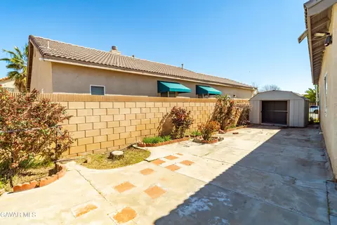 Exterior - 443 Corona Ct, Lancaster, CA 93535 photo 7 of 8