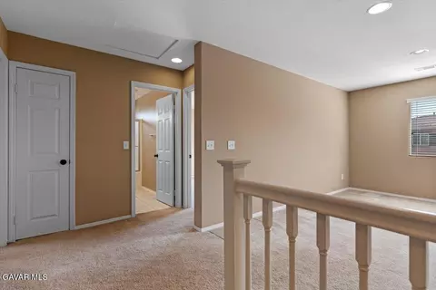 Entry Way - 1450 Green St S, Tehachapi, CA 93561 photo 2 of 2