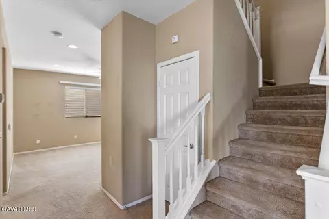 Entry Way - 1450 Green St S, Tehachapi, CA 93561 photo 1 of 2