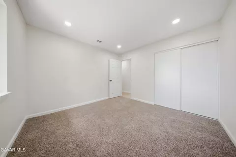 Bedroom - 40912 E 168th St, Lancaster, CA 93535 photo 4 of 7