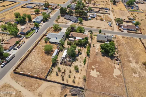 View/Area - 40912 E 168th St, Lancaster, CA 93535 photo 2 of 5