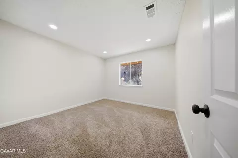 Bedroom - 40912 E 168th St, Lancaster, CA 93535 photo 5 of 7