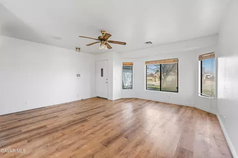 736 E Avenue J6, Lancaster, CA 93535 photo 9