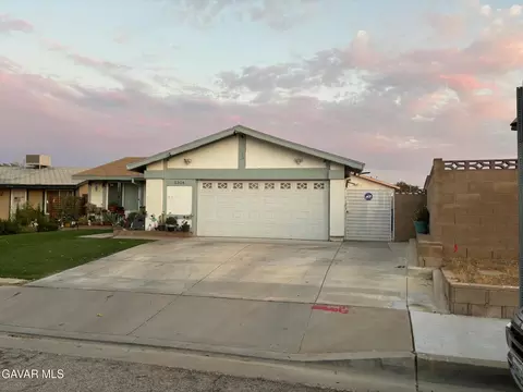 2324 Avenue K-15 W, Lancaster, CA 93536