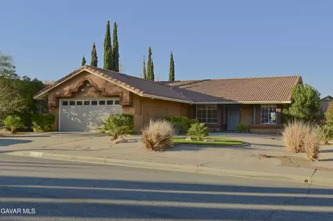4313 Portola Dr, Palmdale, CA 93551