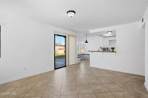 3021 W Avenue J4, Lancaster, CA 93536 photo 15