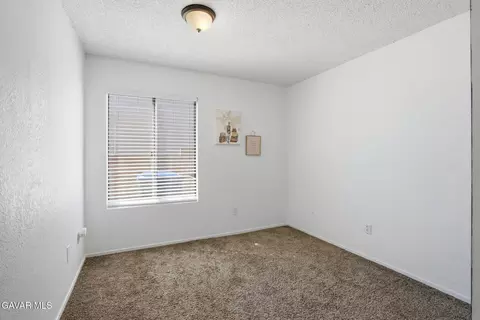 3021 W Avenue J4, Lancaster, CA 93536 photo 18