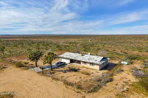 Other - 23073 E Avenue J, Lancaster, CA 93535 photo 3 of 5