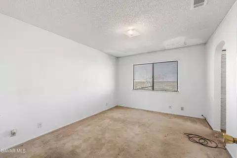 Bedroom - 23073 E Avenue J, Lancaster, CA 93535 photo 5 of 8