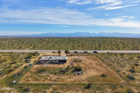 View/Area - 23073 E Avenue J, Lancaster, CA 93535 photo 3 of 4