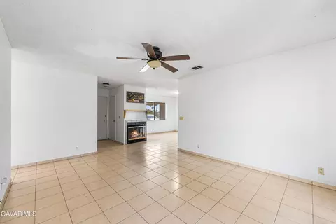 Living - 23073 E Avenue J, Lancaster, CA 93535 photo 4 of 8