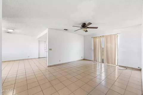 Living - 23073 E Avenue J, Lancaster, CA 93535 photo 3 of 8