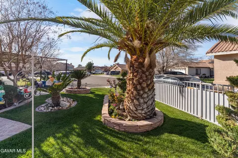 3320 Kipper Ct, Lancaster, CA 93535 photo 4