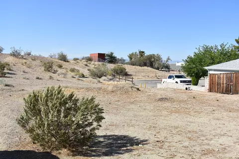Vic United St & Barrington Ave, Rosamond, CA 93560