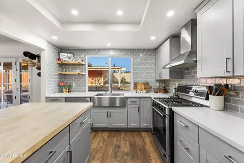 Kitchen - 39443 E 162nd St, Palmdale, CA 93591 photo 4 of 5