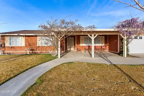 Exterior - 39443 E 162nd St, Palmdale, CA 93591 photo 1 of 6